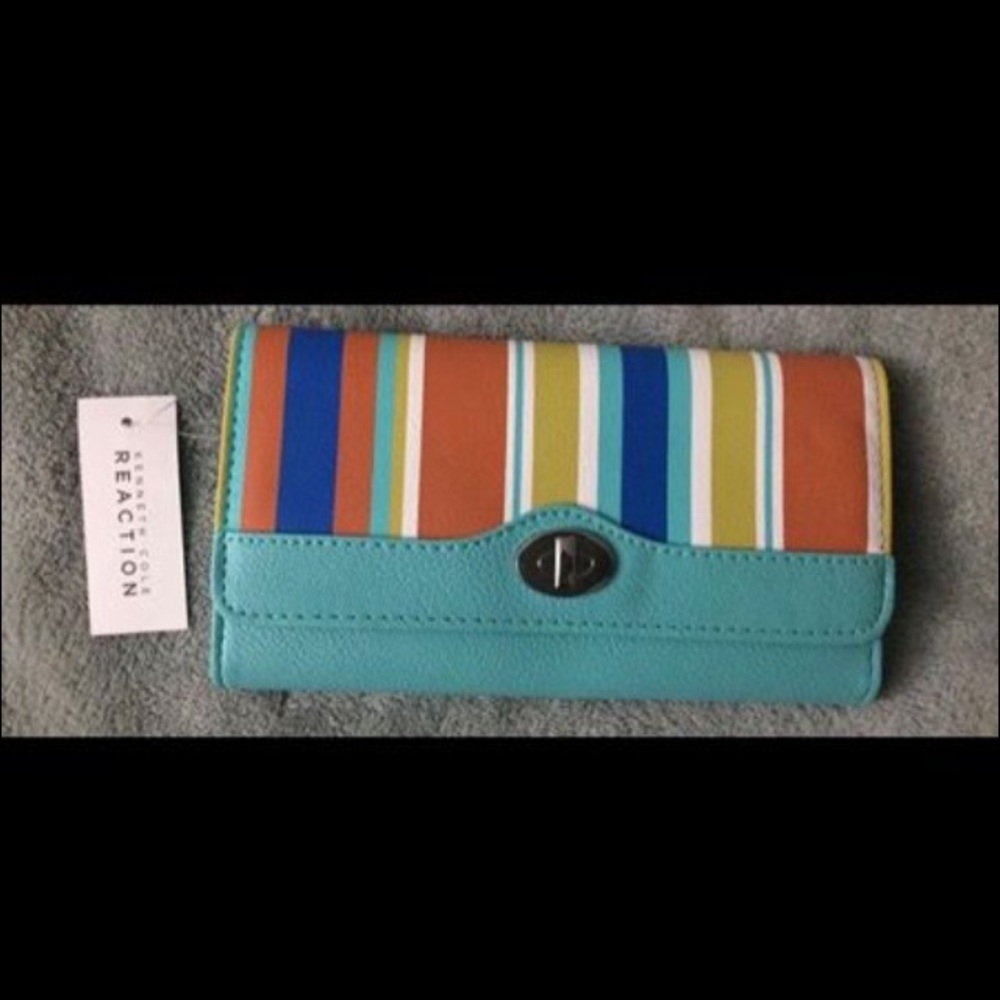 Kenneth Cole Reaction Ladies Wallet